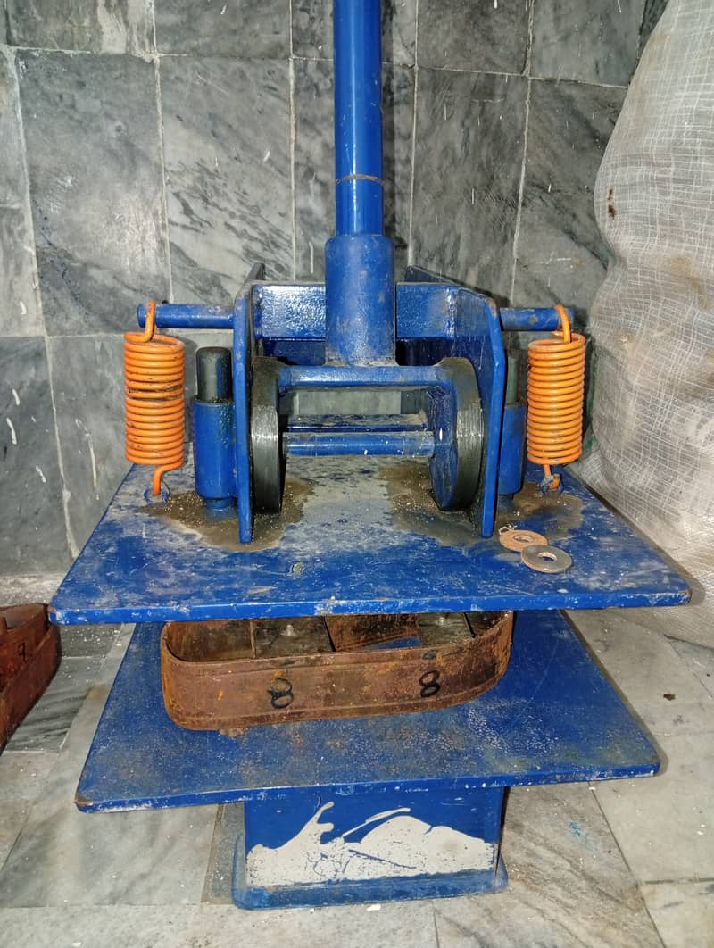 SLIPER MAKING MACHINE 2