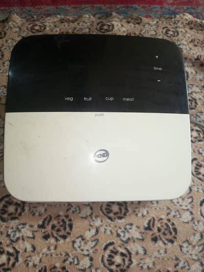 Fruit vegetable and meat cleaner machine