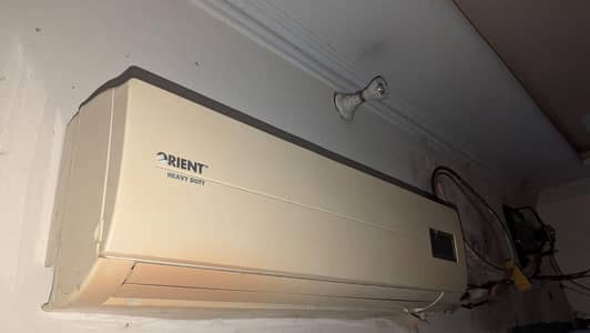 AC urgent sale