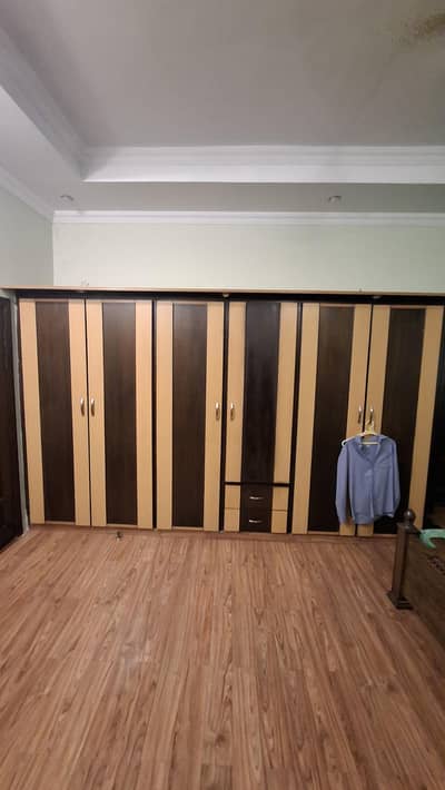 Clothes Wardrobe