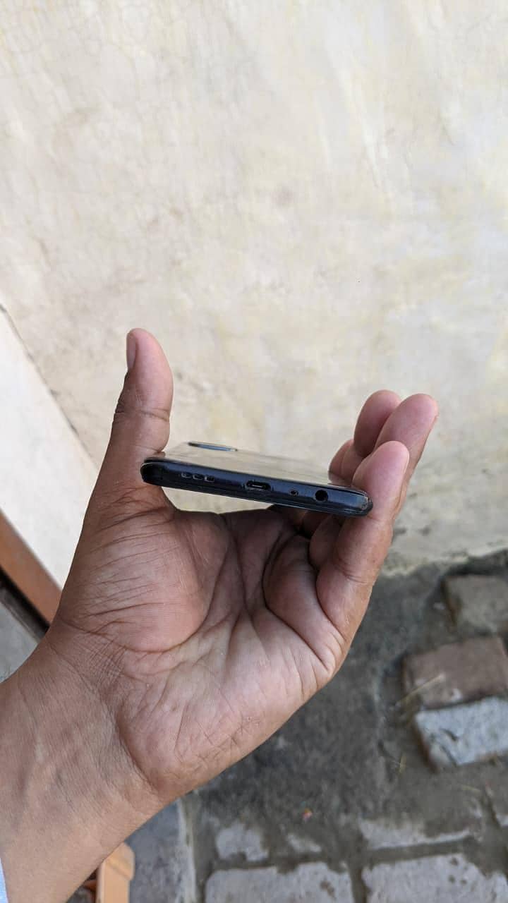 OPPO A16e 4