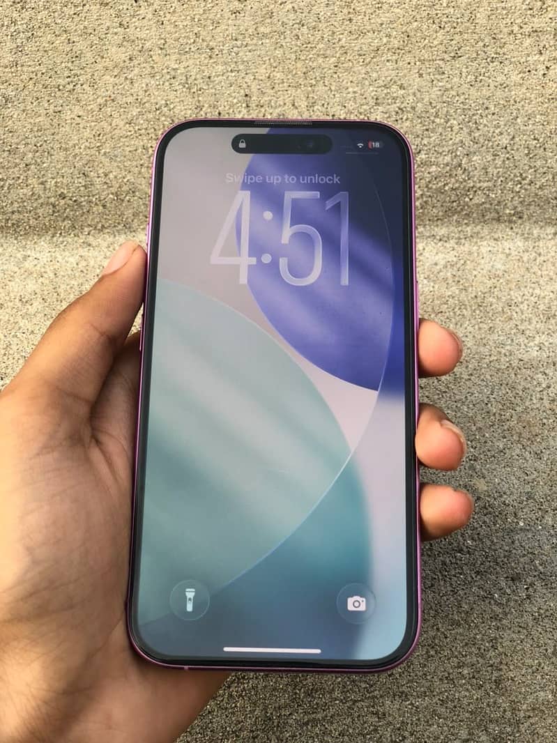 Apple iPhone 16 6