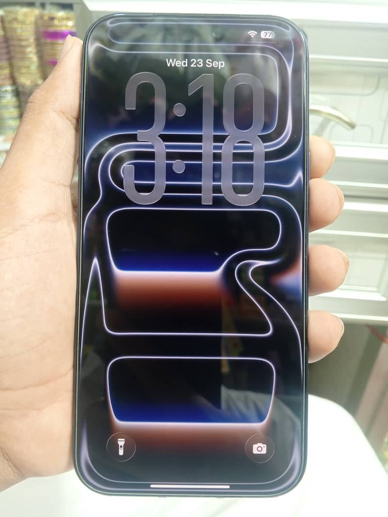 Apple iPhone 17 Pro Max 1