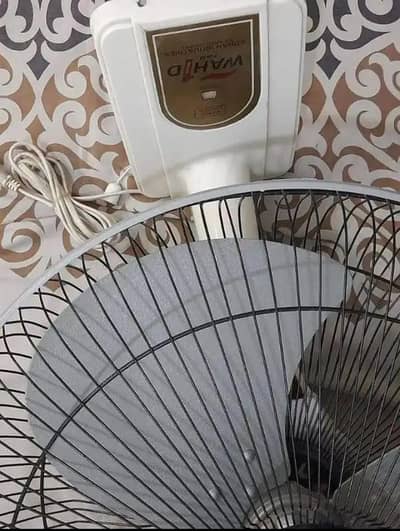 Wahid bracket fan