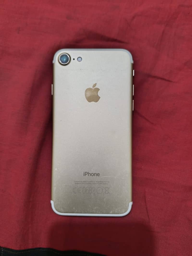 Apple iPhone 7 1
