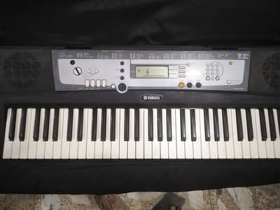 Psr E213 yamaha keyboard is available for sale 40k final price with b