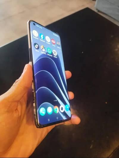 One Plus 10 Pro