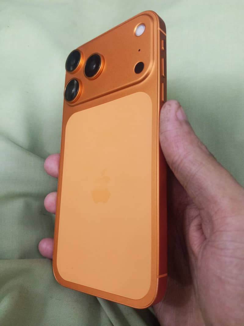 Apple iPhone 17 3