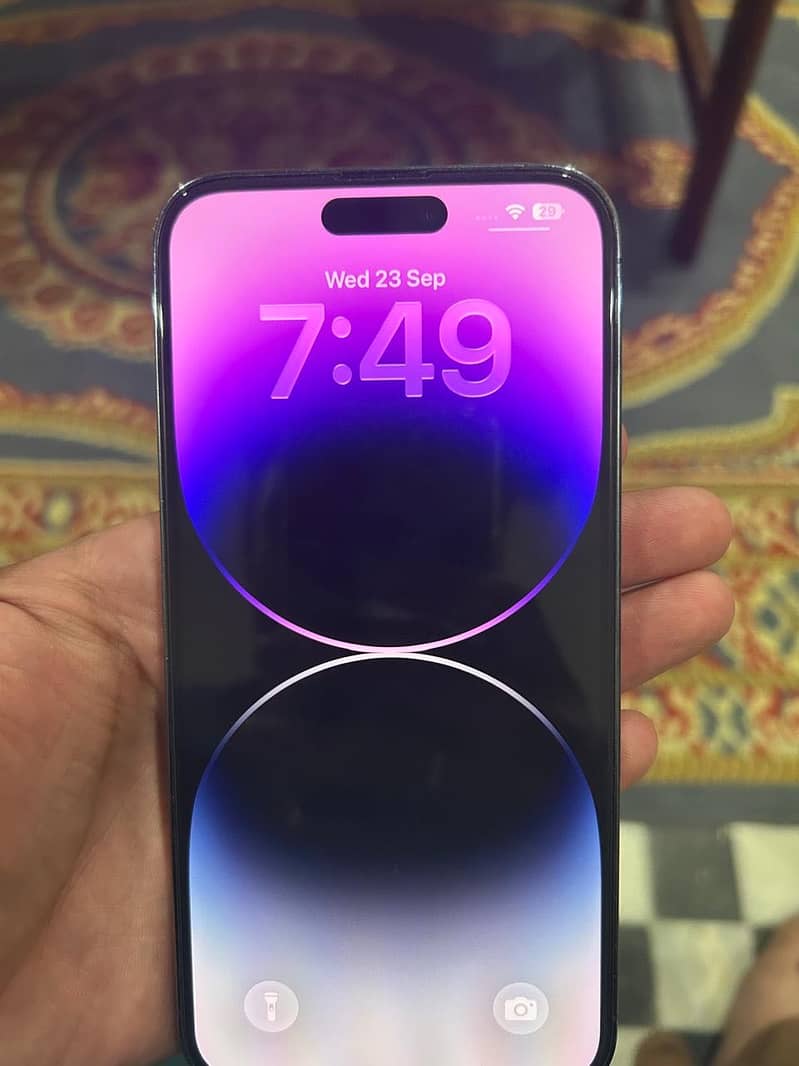 Apple iPhone 14 Pro Max 1
