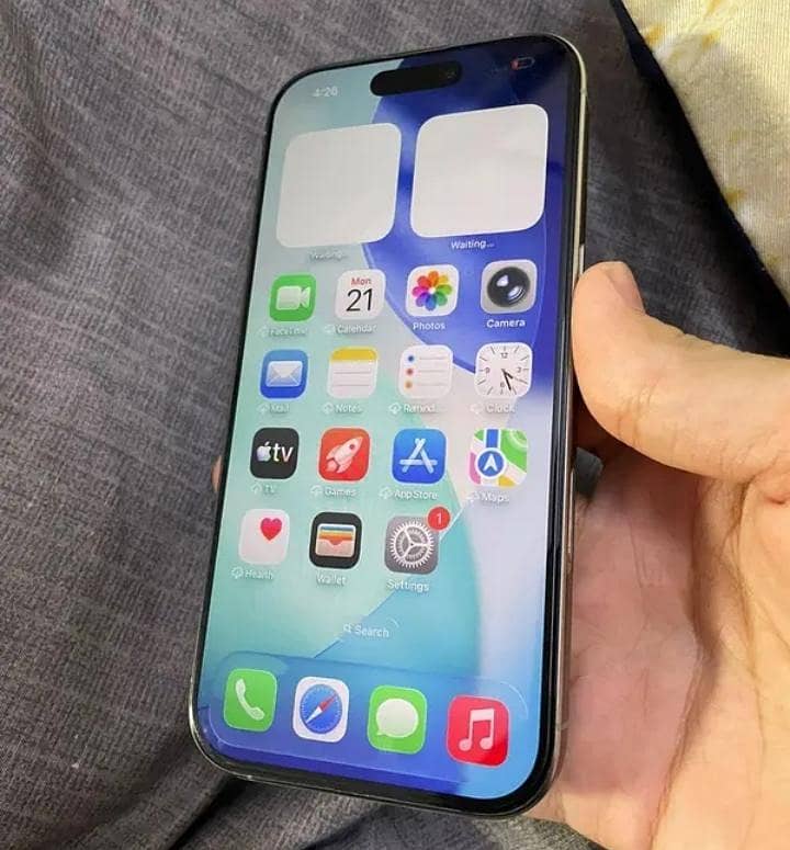 Apple iPhone 15 Pro Max 4
