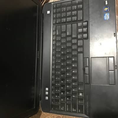 Del latitude E5530  laptop window 10
