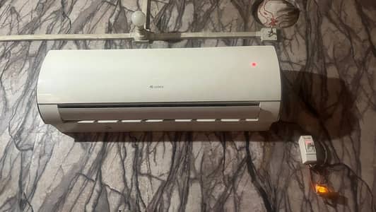 Gree ac 1 ton