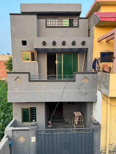 Modern House gass wapda light water