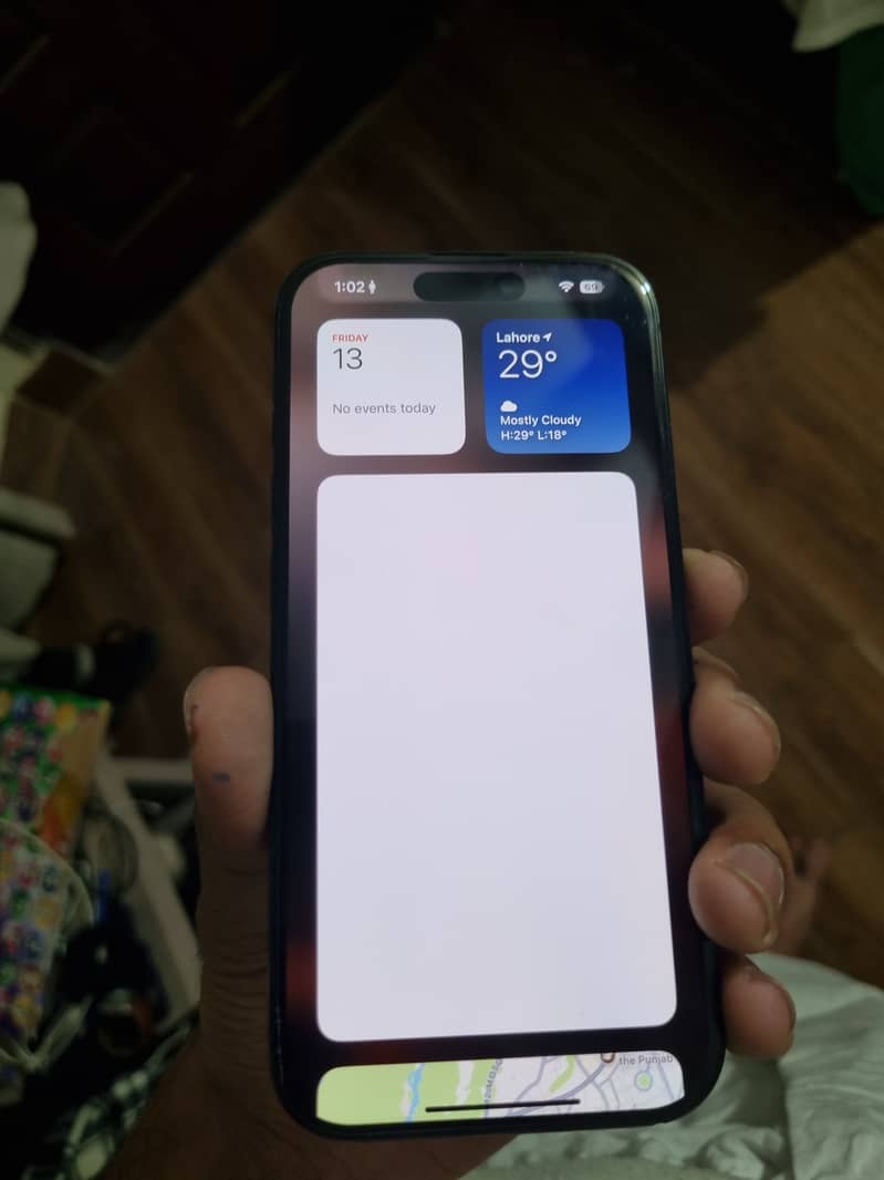 Apple iPhone 16 Pro 2