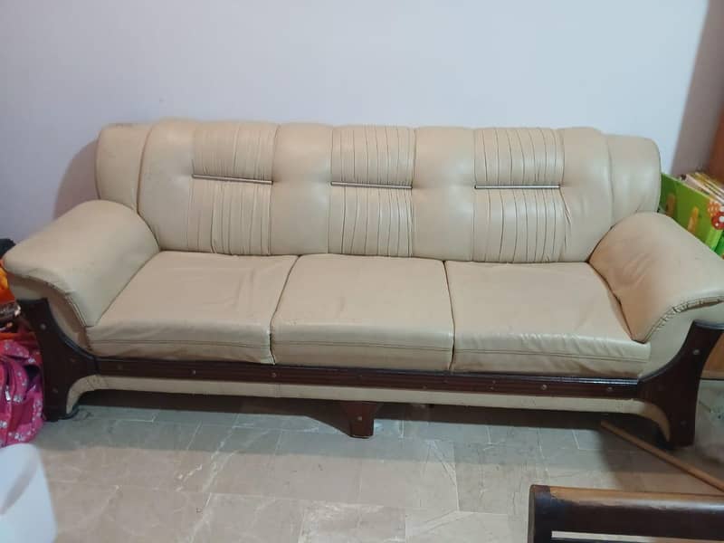 Sofa Set- 7 seater 6