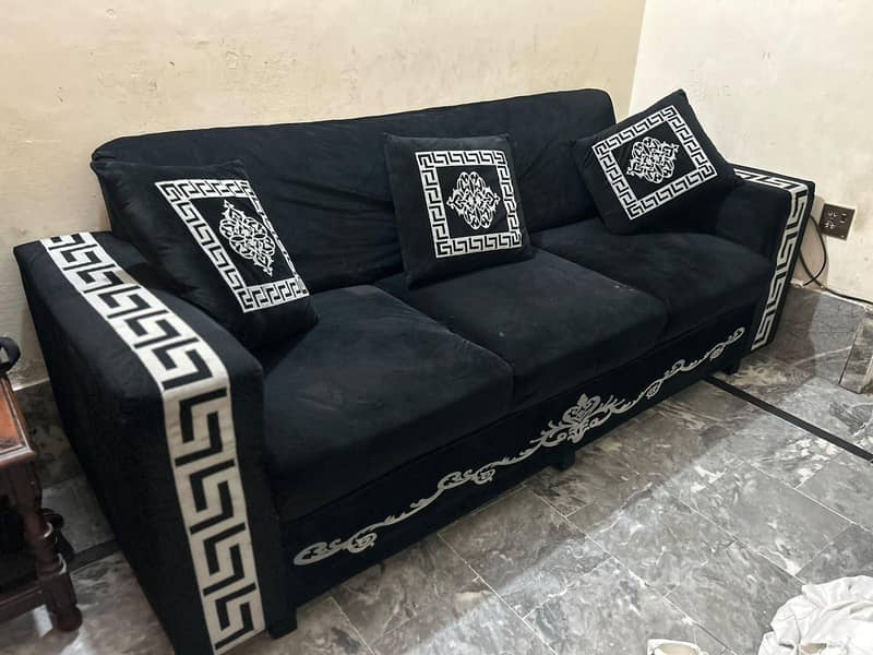 Black Elegant Sofa 0