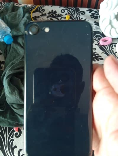 Apple iPhone SE