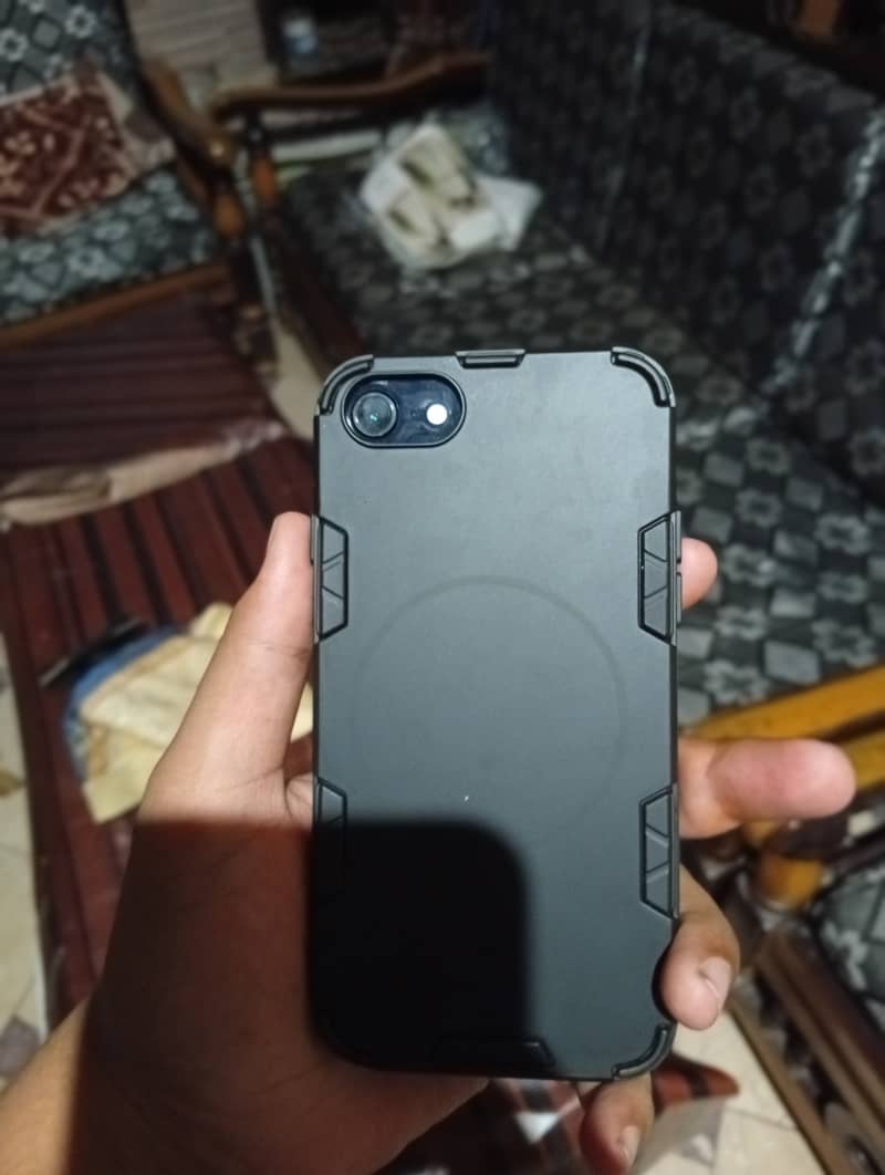 Apple iPhone SE 3