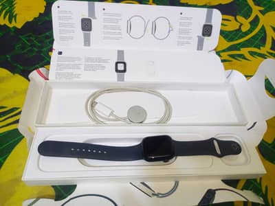 Apple Series 8 Smart Watch