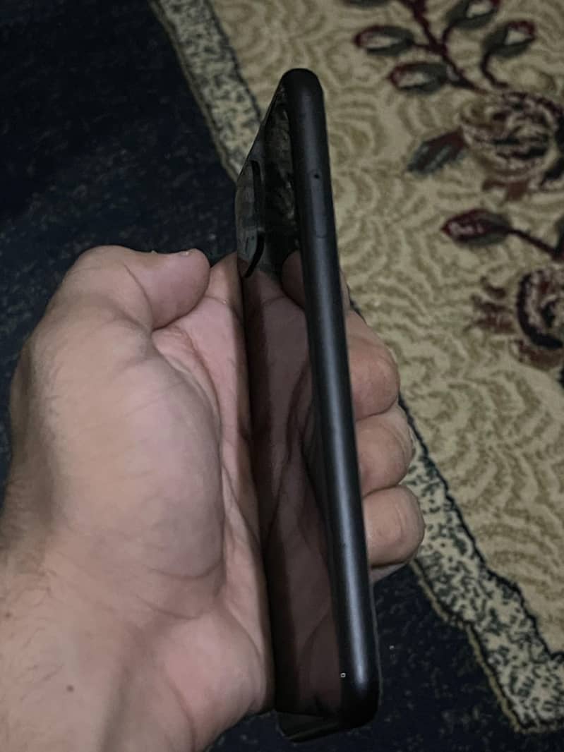 Google Pixel 4 3