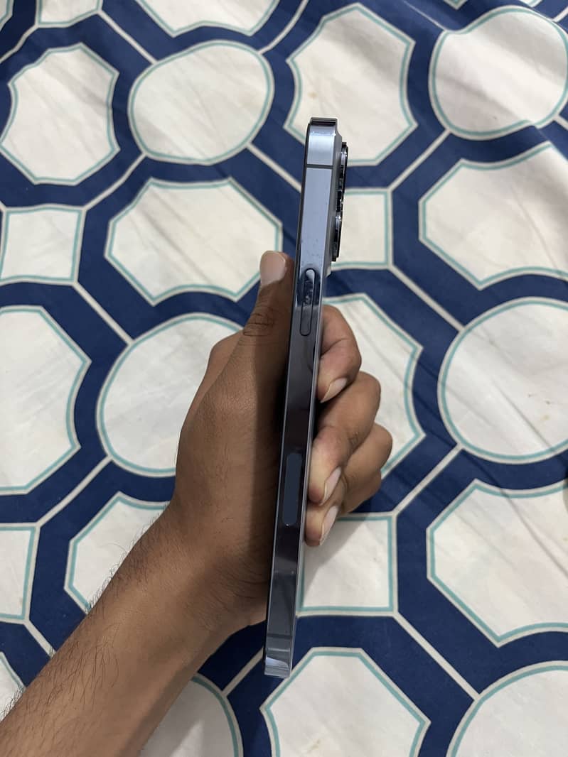 iPhone 13 Pro Max 3