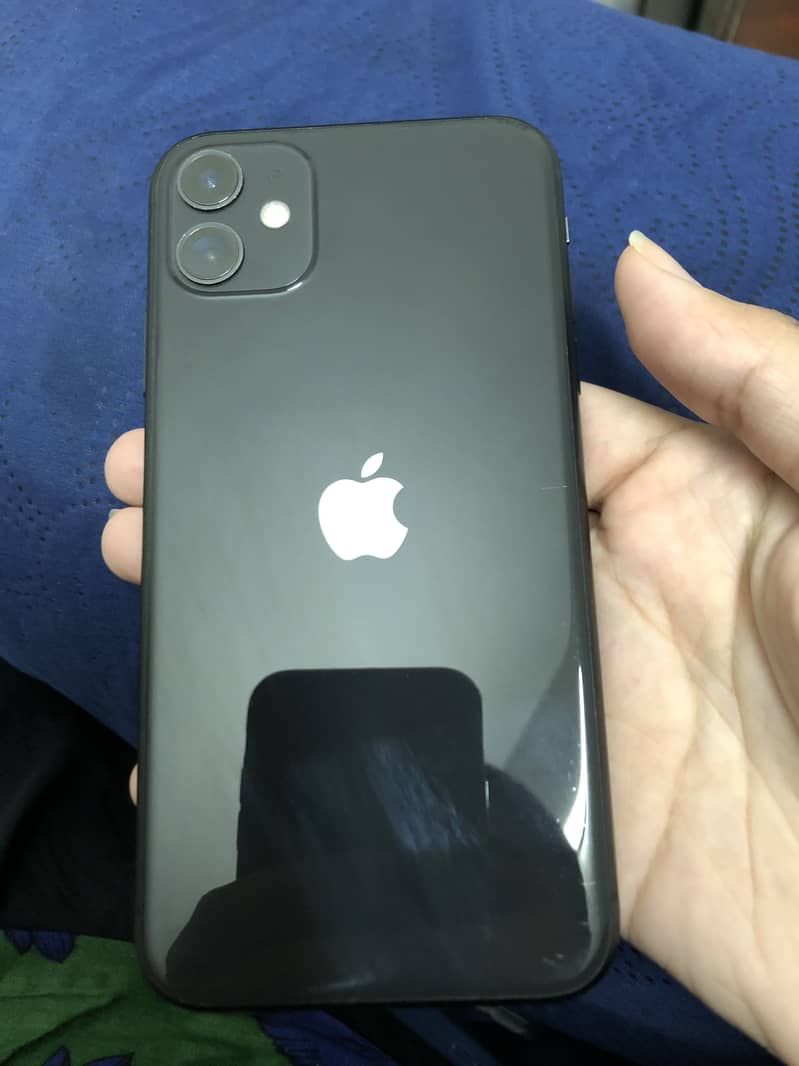 Apple iPhone 11 4