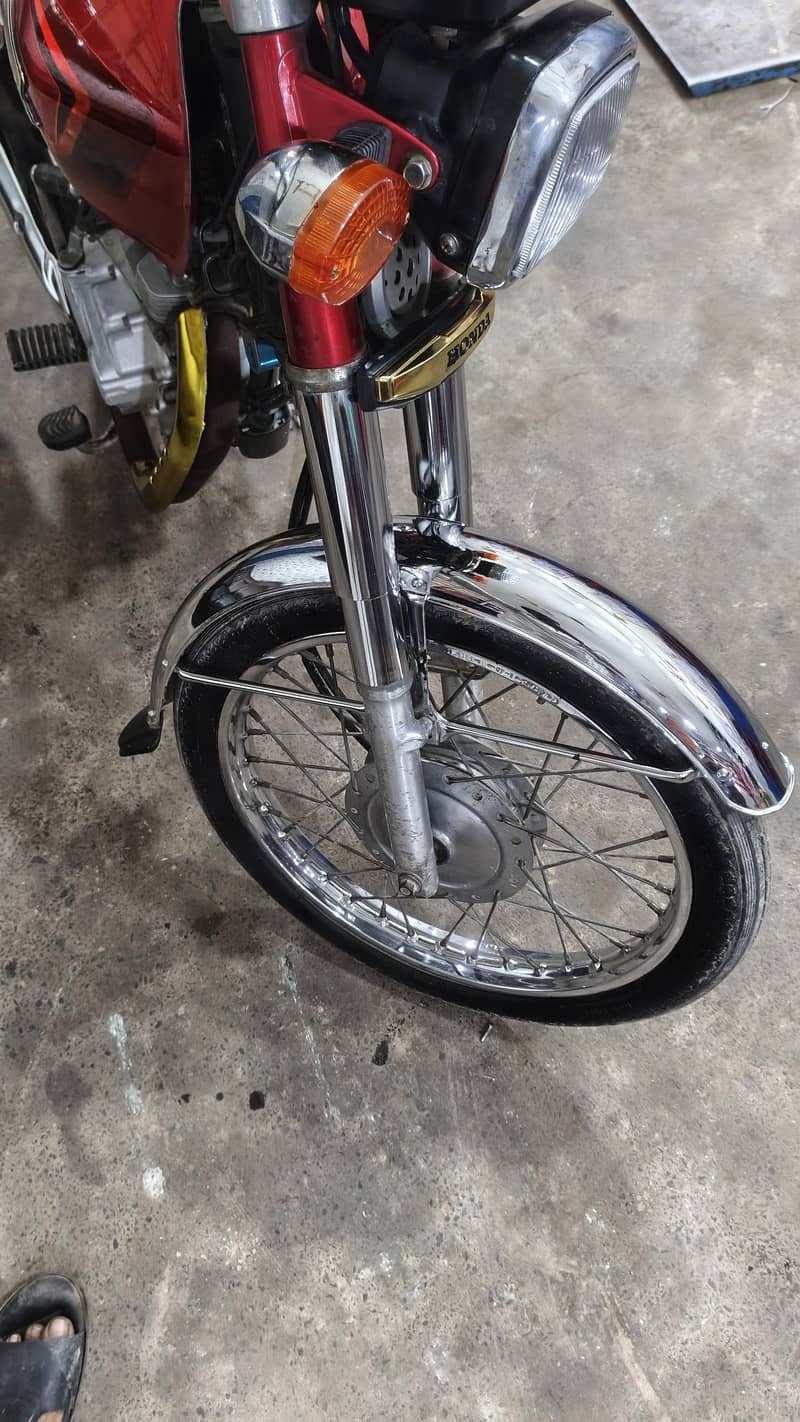 CG. 125 model 2017 0