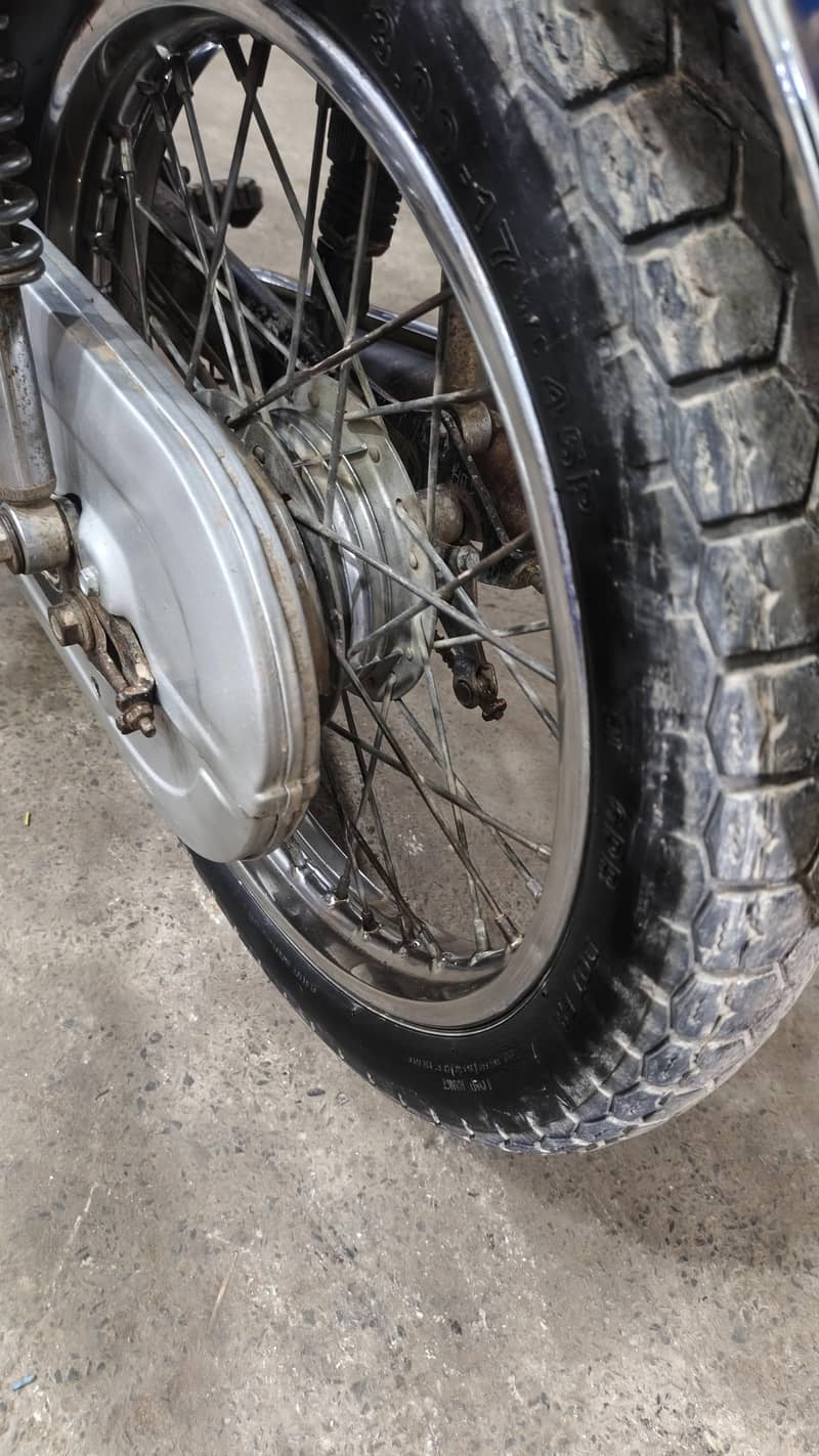 CG. 125 model 2017 9