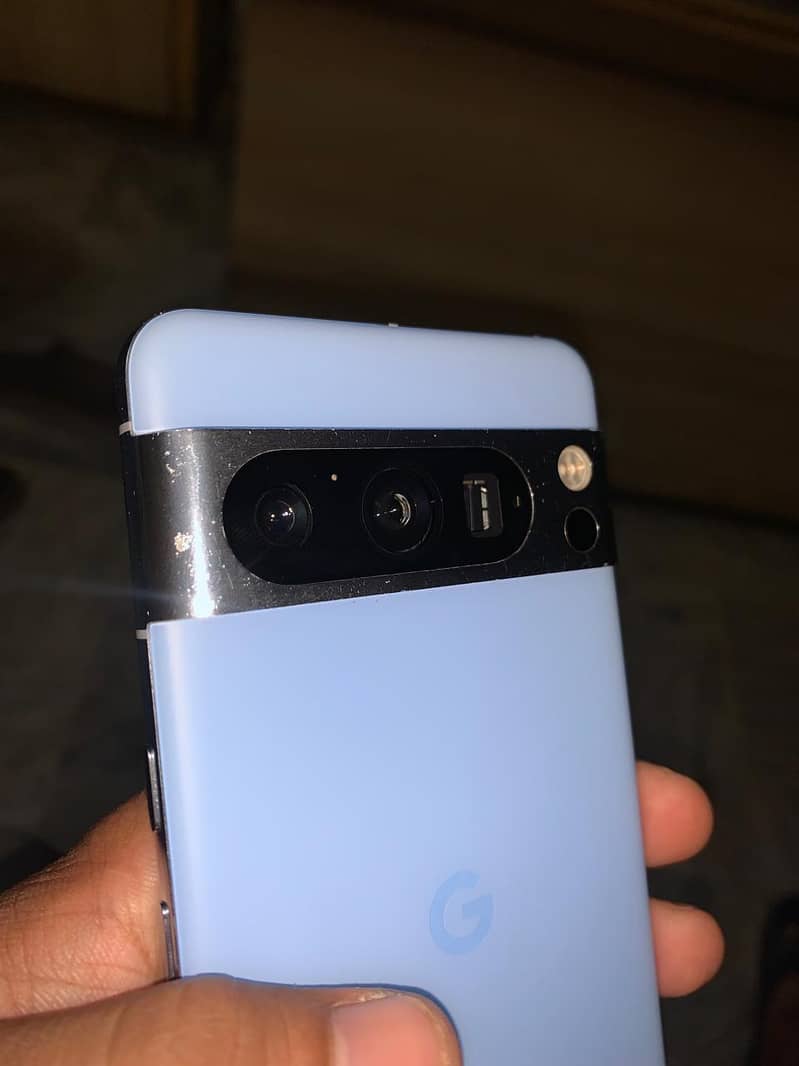 Google Pixel 8 Pro 2