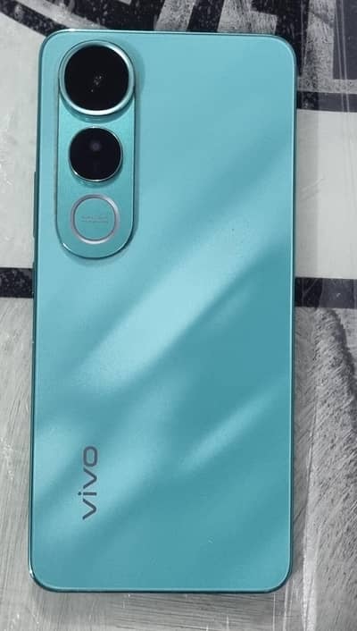 Vivo V50 Lite