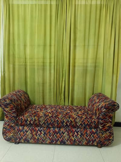 Beautiful Sofa – Hardly Used | Excellent Condition