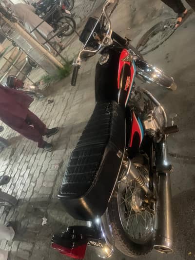 Honda 125 2000 model