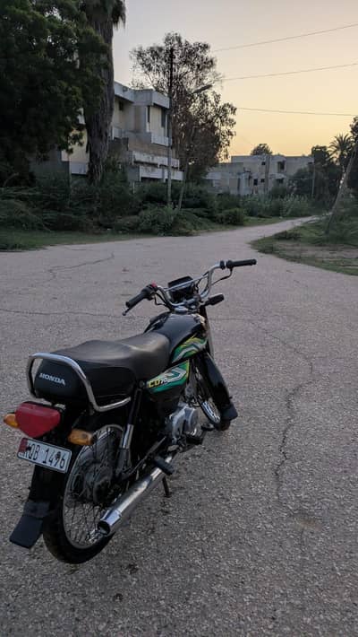 Honda CD 70 2023