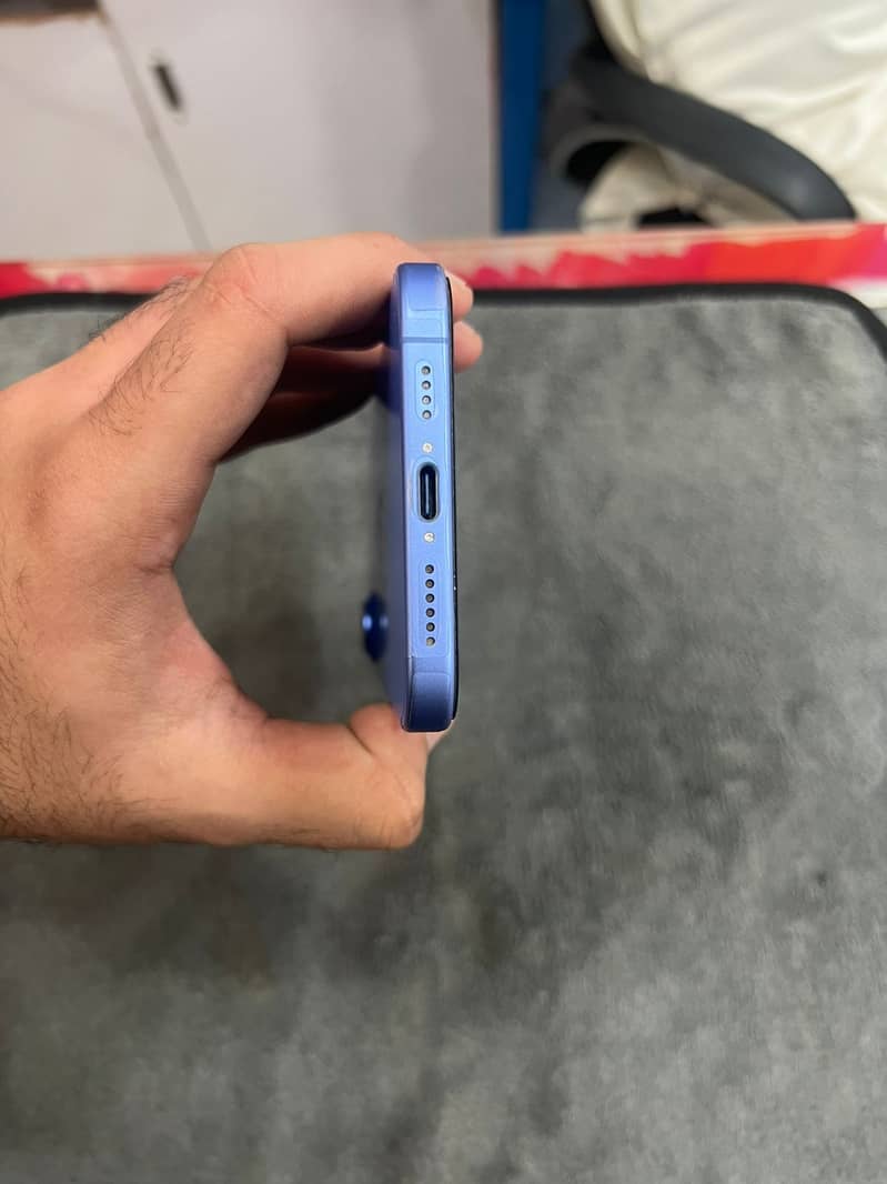 Apple iPhone 16 Plus 1