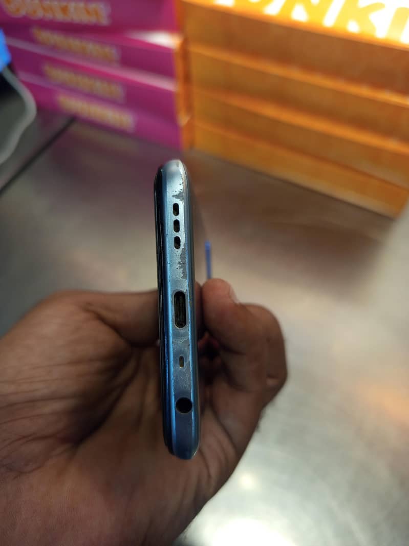 OPPO A54 4
