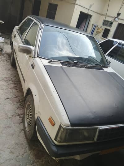 Nissan Sunny 1985