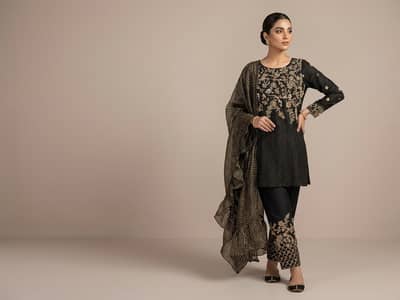 Ladies Formal Dress / Heavy Embroidered Suit / Party Wear 3 Piece /