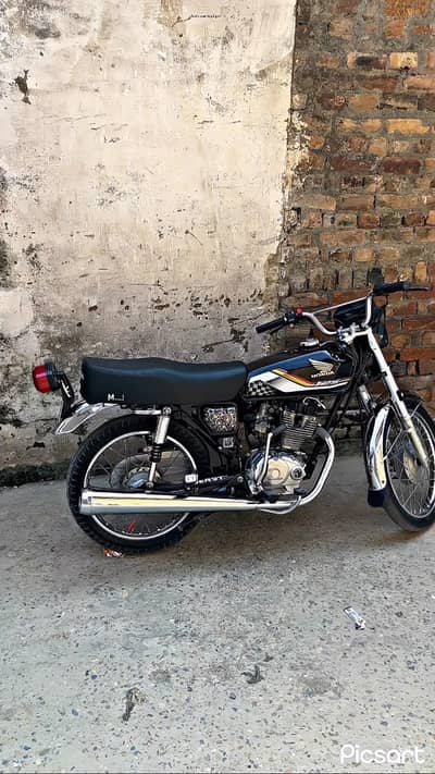 CG 125