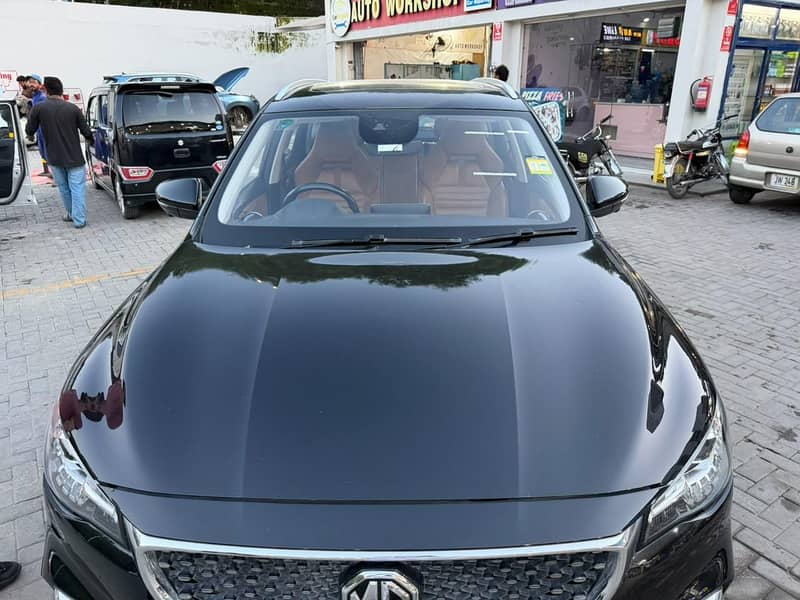 MG HS 5