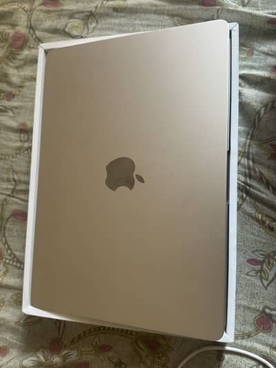 mac M5 air