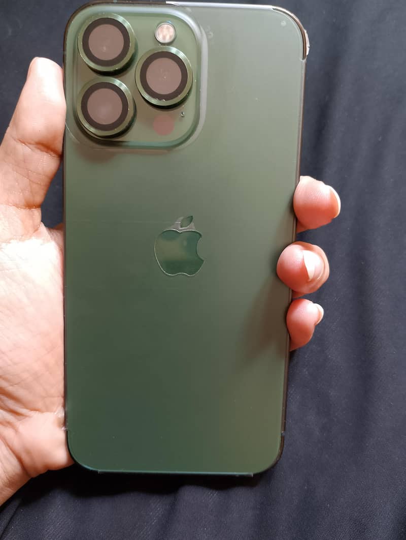Apple iPhone 13 Pro 4