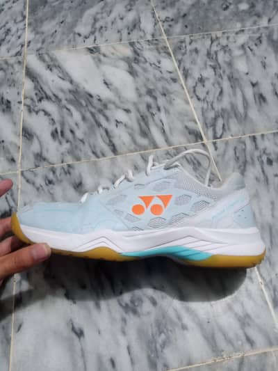 100% Original Yonex power cushion 101 Shoes