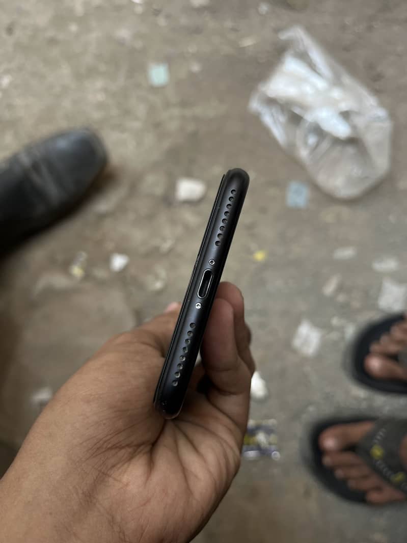 Apple iPhone 7 Plus 2