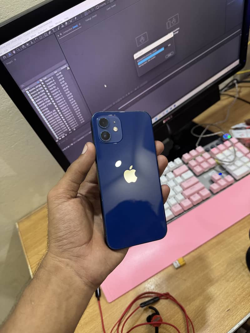 iPhone 12 3