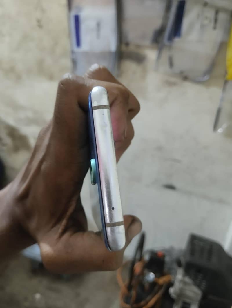 One Plus 8 5G 1