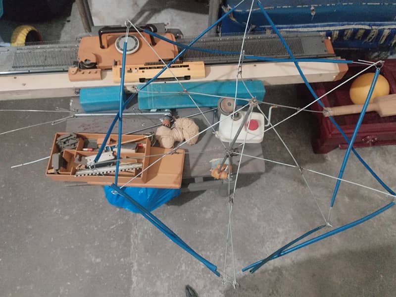 Knitting Machine 1