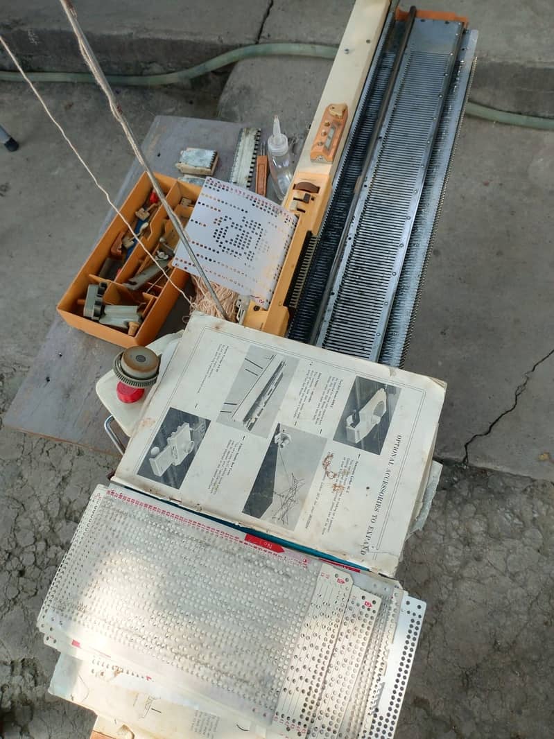 Knitting Machine 2