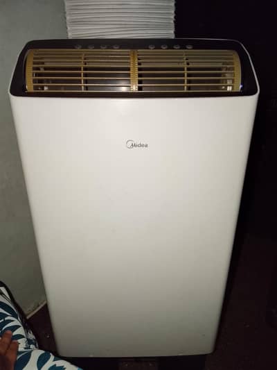 Midea Wifi Portable 1.2 Ton AC 14000 BTU 220 Volts With Remote