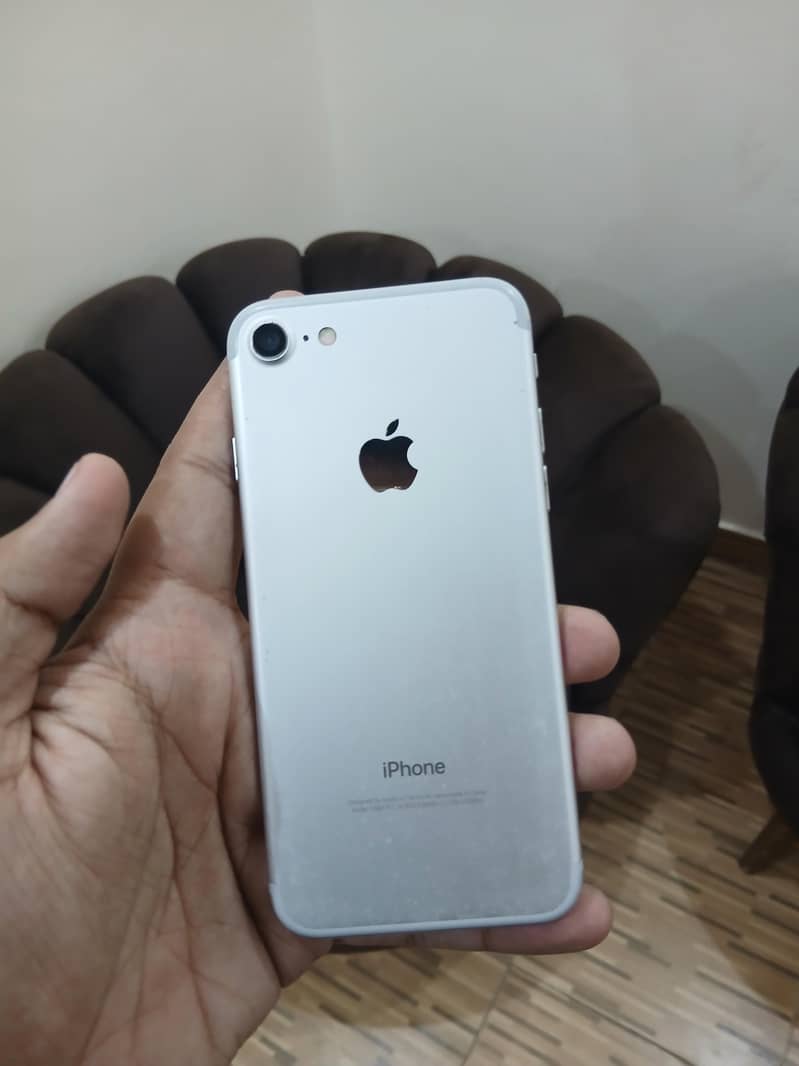 Apple iPhone 7 Deal 4