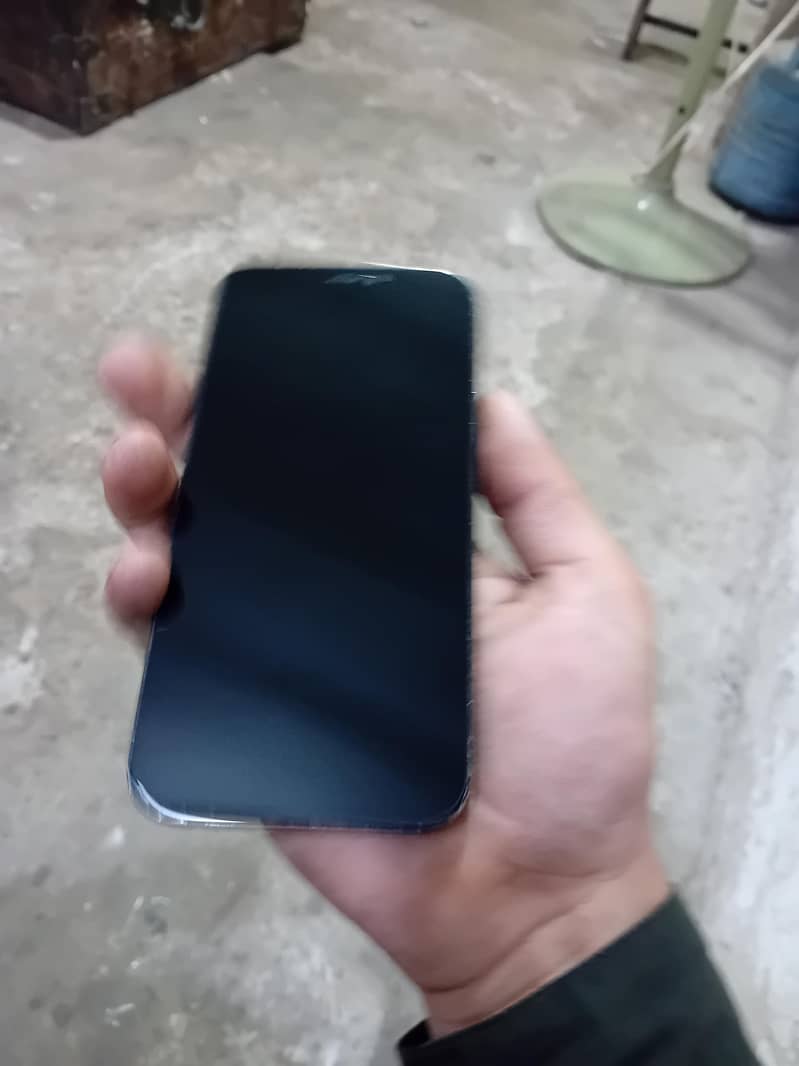 Apple iPhone 12 Pro 3